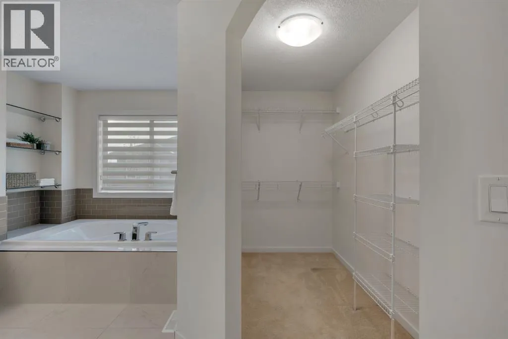 101 Evansborough Green NW