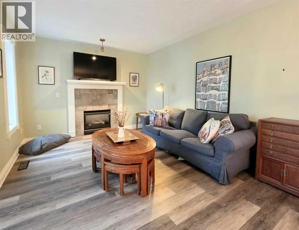 672 Killarney Glen Court SW