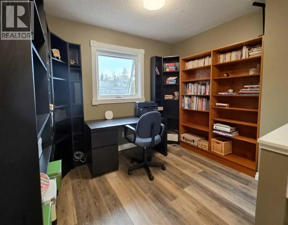 672 Killarney Glen Court SW