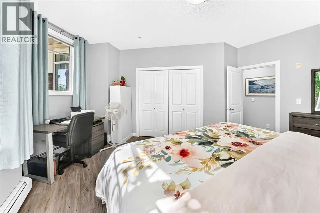 115, 156 Country Village Circle NE