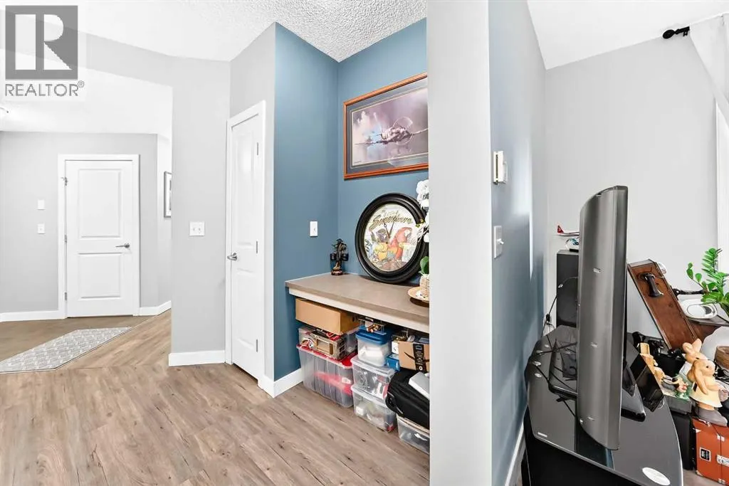 115, 156 Country Village Circle NE