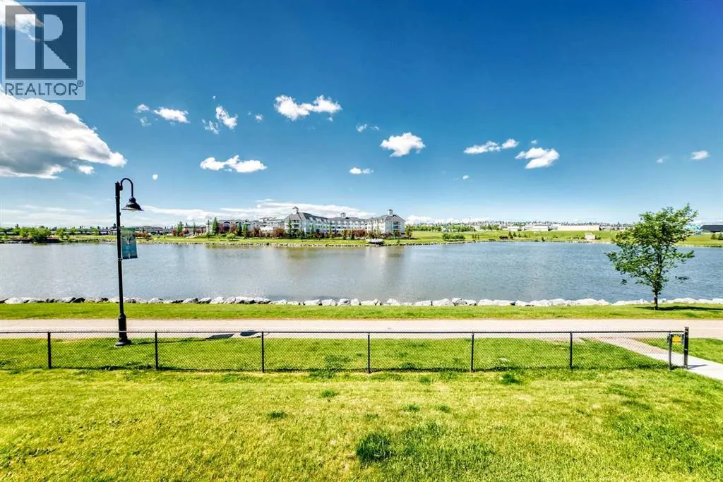 115, 156 Country Village Circle NE