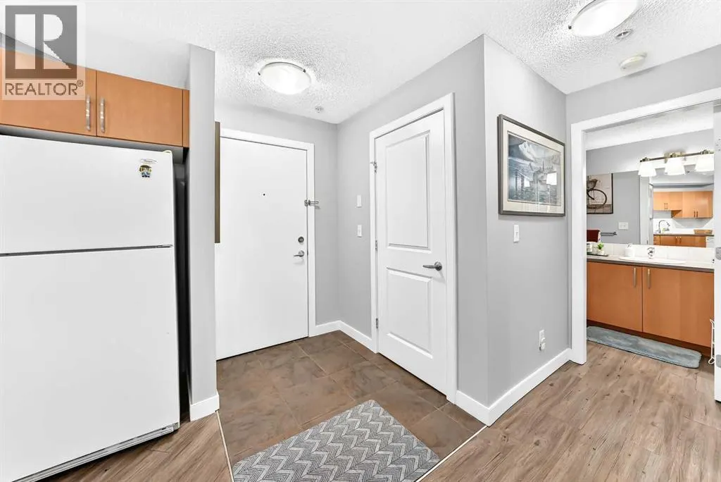 115, 156 Country Village Circle NE