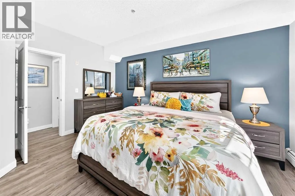 115, 156 Country Village Circle NE