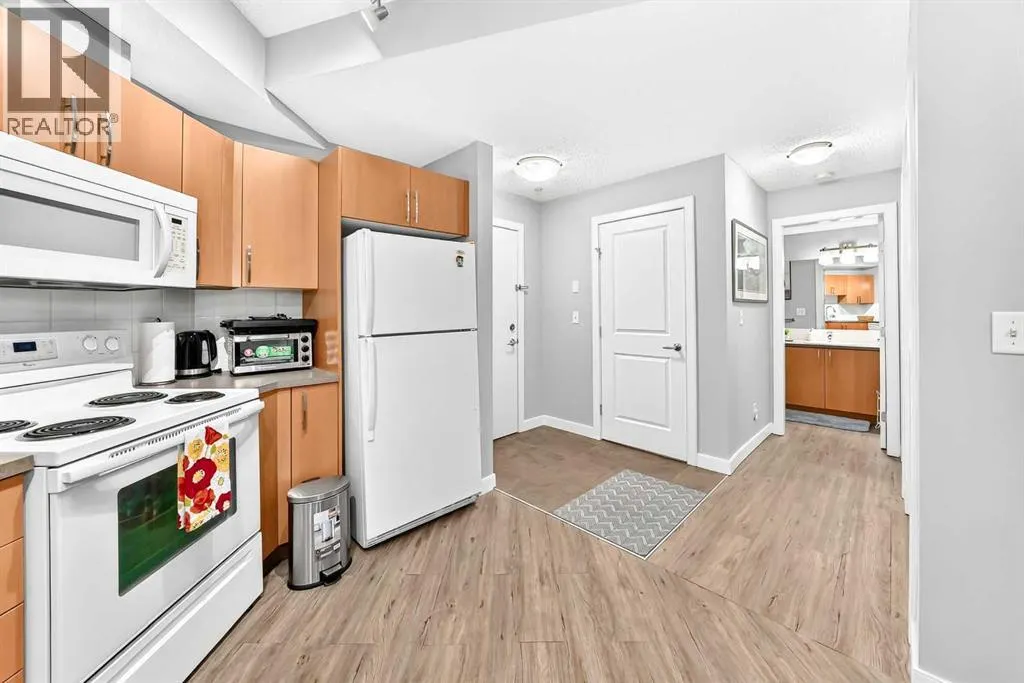 115, 156 Country Village Circle NE