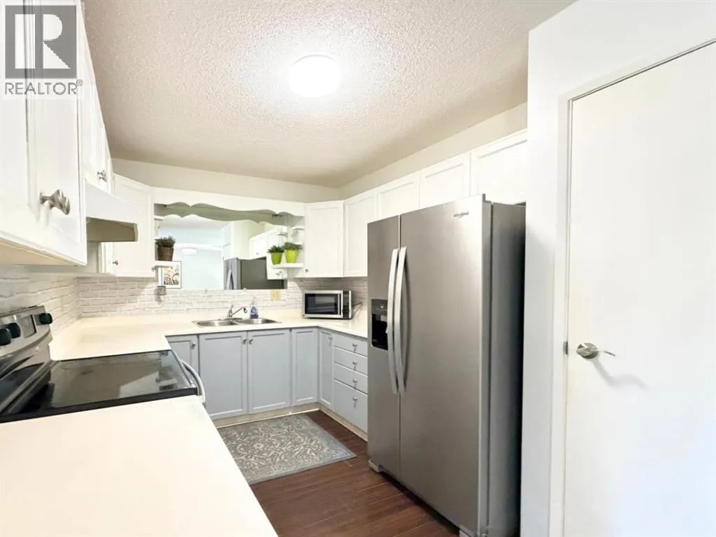 240 Ebert Close