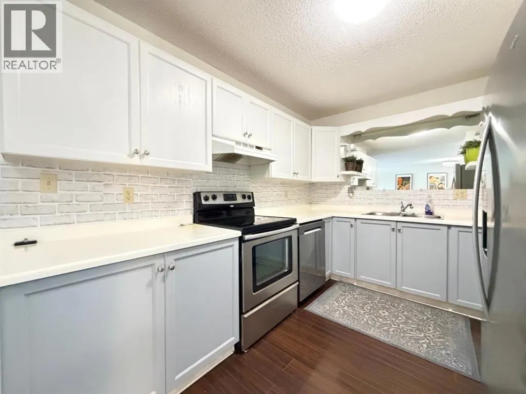 240 Ebert Close
