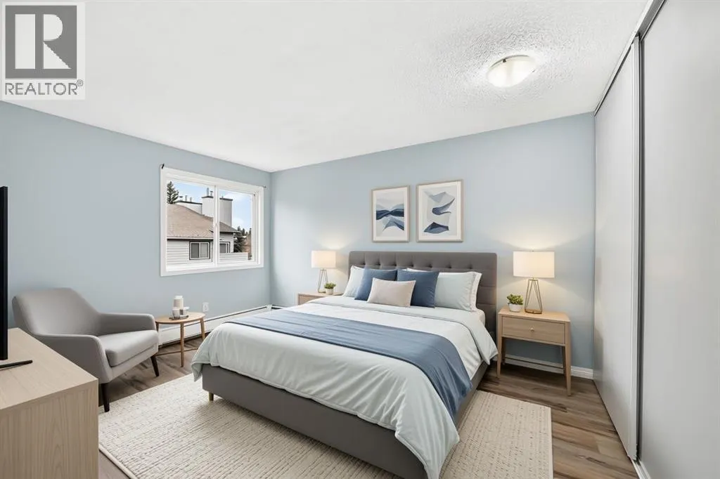 2467, 70 Glamis Drive SW