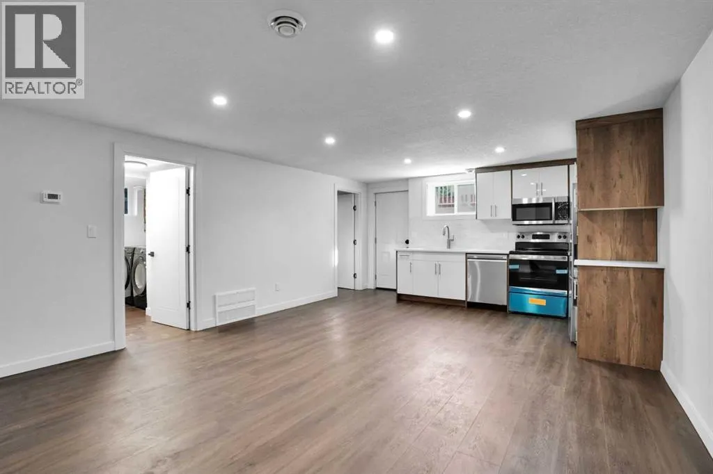 7520 7 Street SW