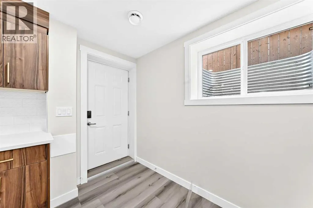 127 Whitworth Way NE