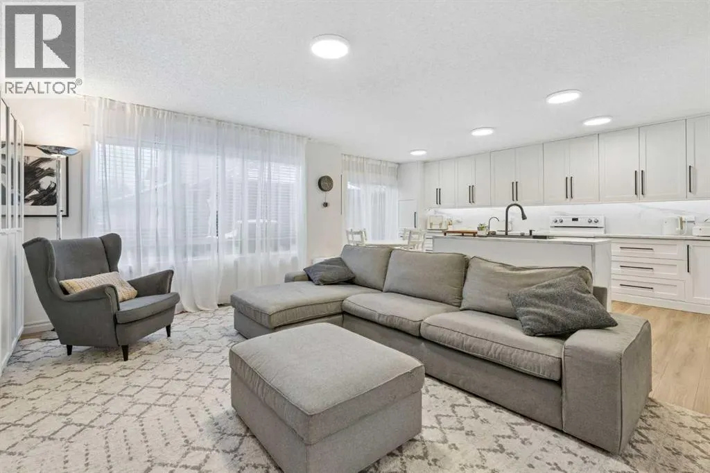 89 Crystalridge Close