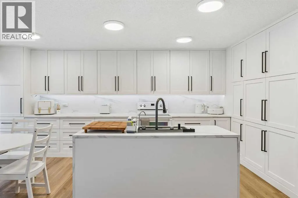 89 Crystalridge Close
