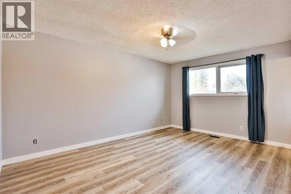 21 Lafayette Crescent