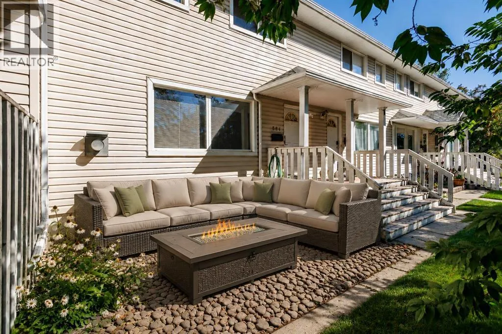 554 Killarney Glen Court SW