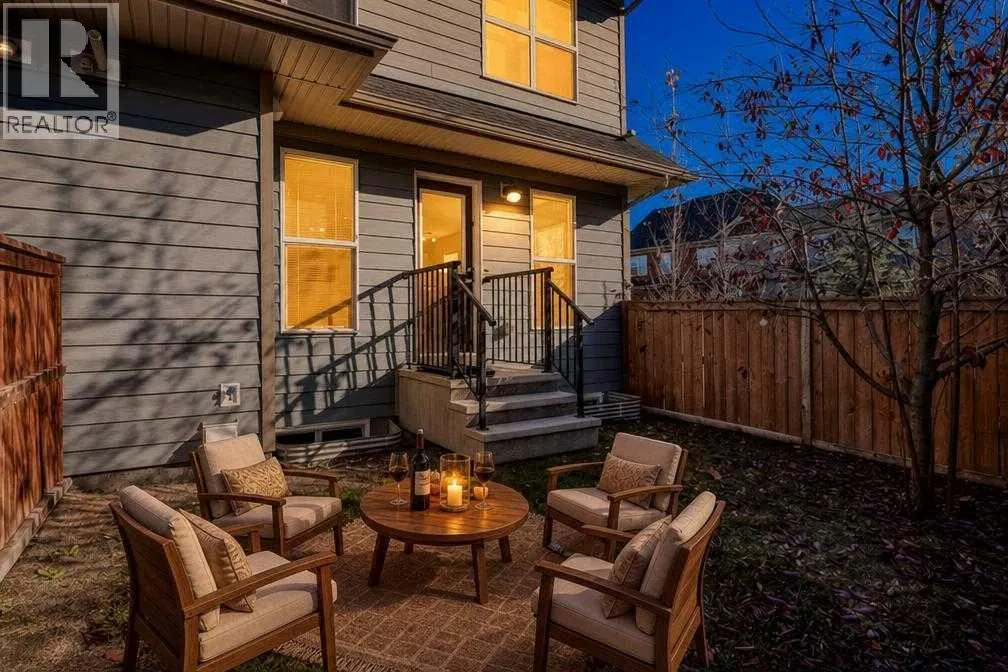 237 Cranbrook Square SE