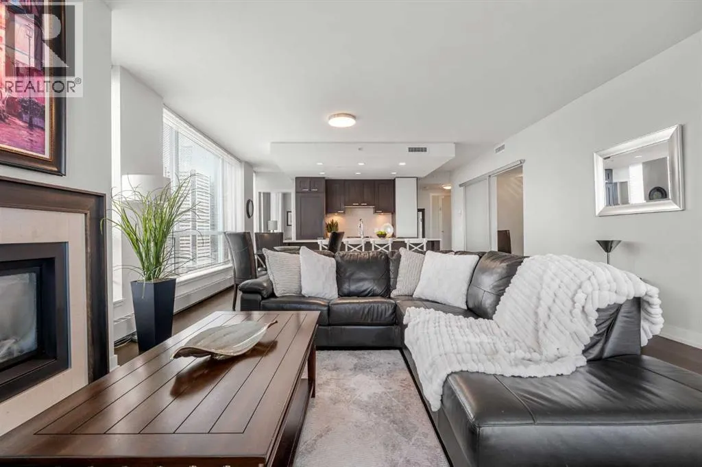 1423, 222 Riverfront Avenue SW