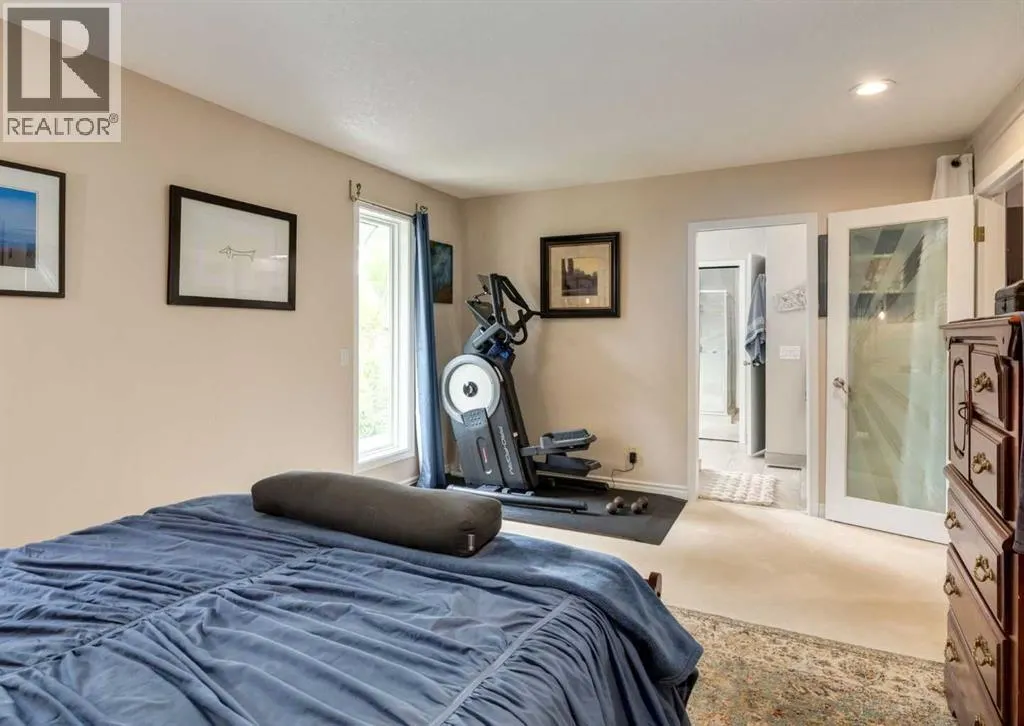 492 Silvergrove Gardens NW