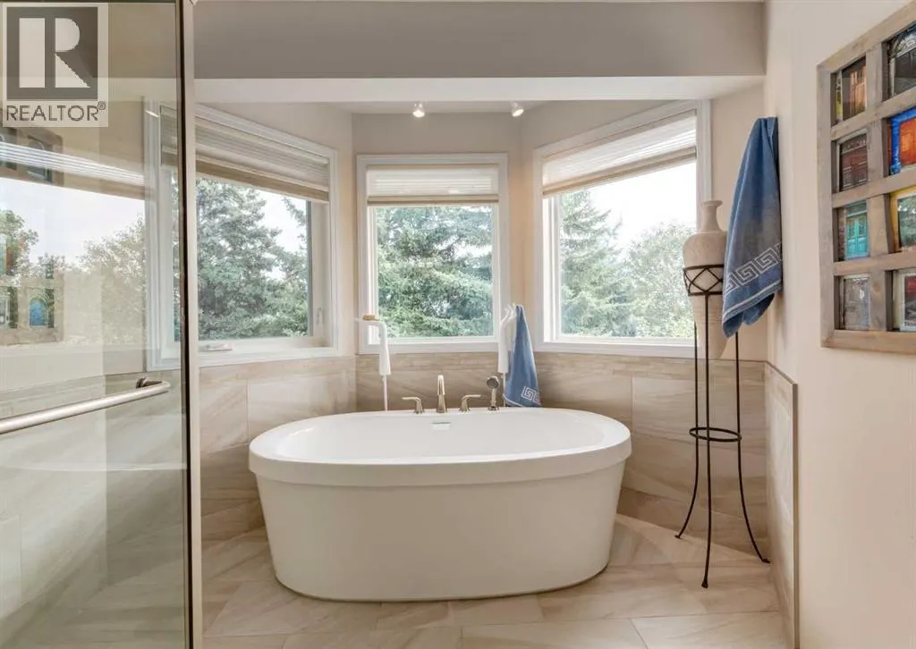 492 Silvergrove Gardens NW