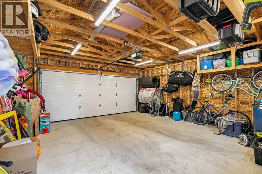 24 Marquis Green SE
