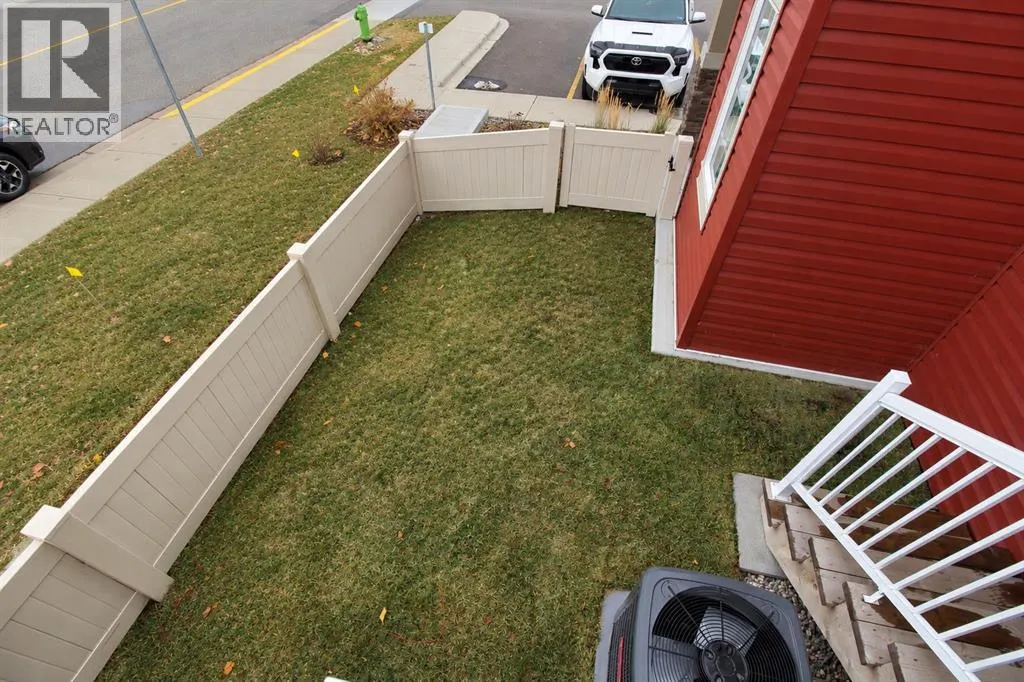 121 Golden Crescent