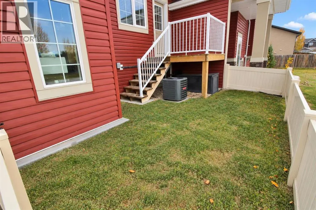121 Golden Crescent