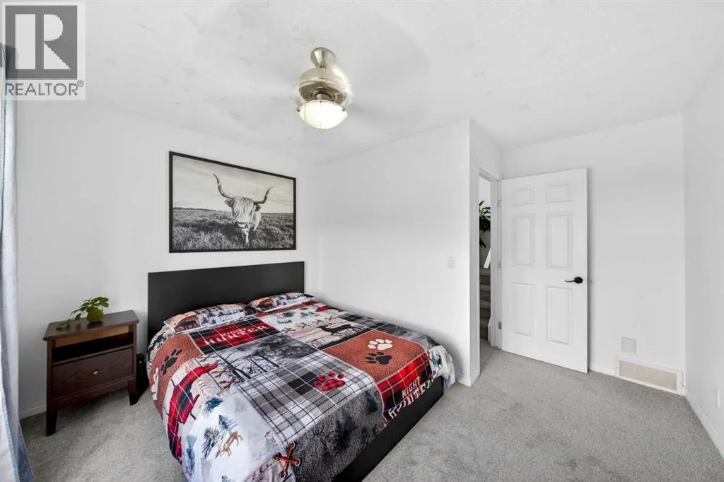 99 Copperfield Court SE