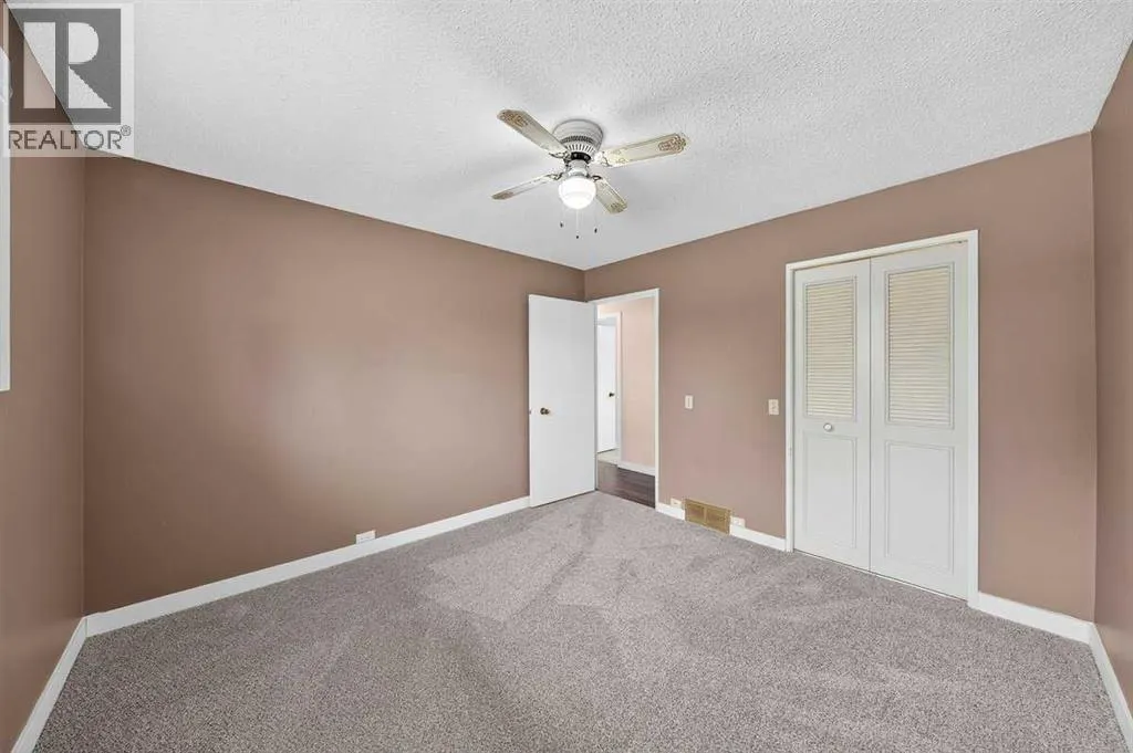 255 Huntridge Way NE