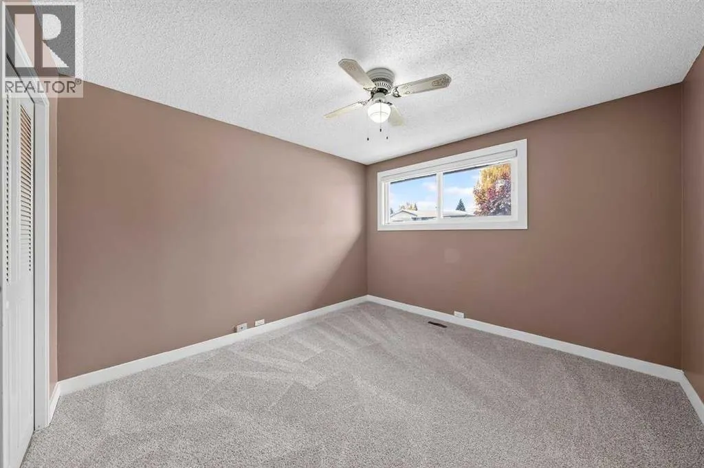 255 Huntridge Way NE