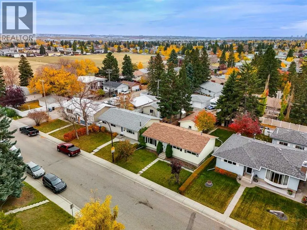 255 Huntridge Way NE