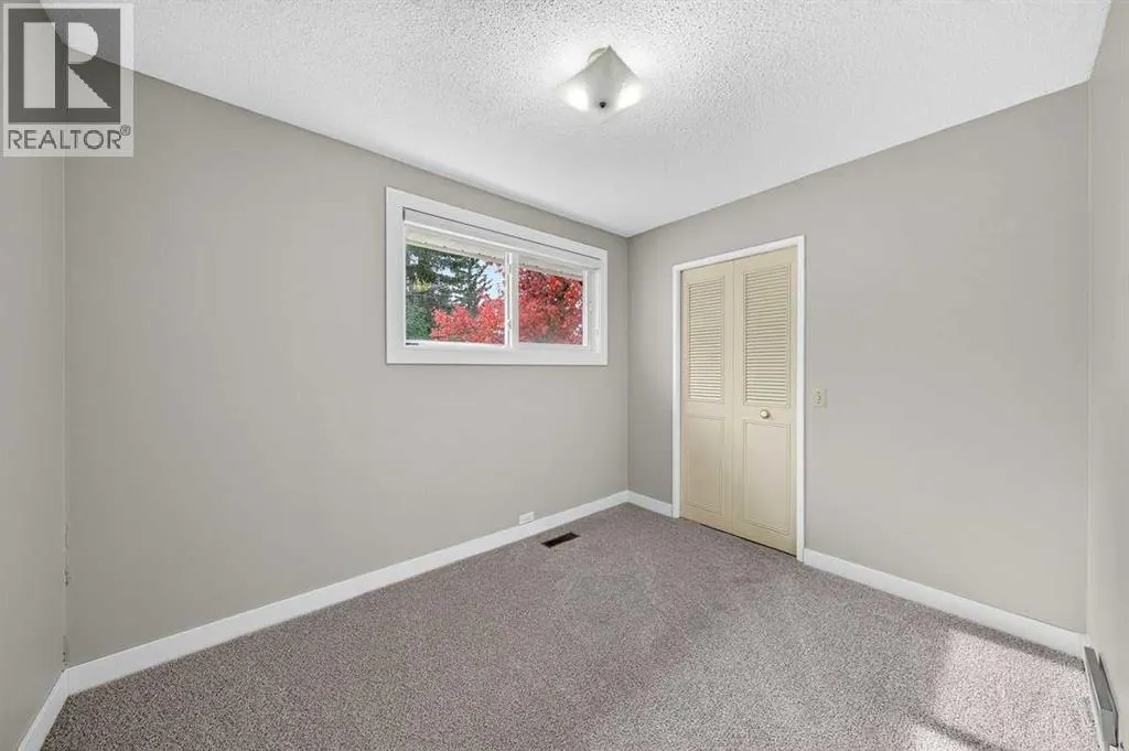 255 Huntridge Way NE