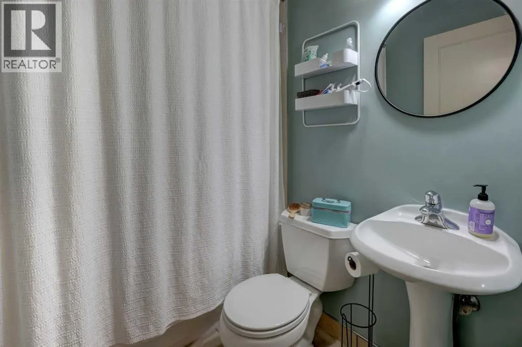 216 Pump Hill Gardens SW