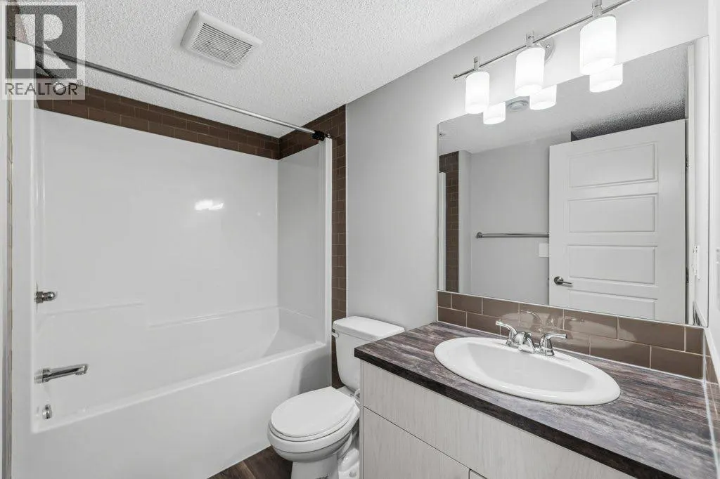 102 Seton Grove SE