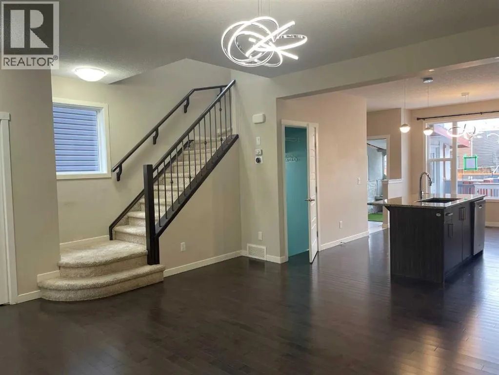 222 Saddlelake Terrace NE