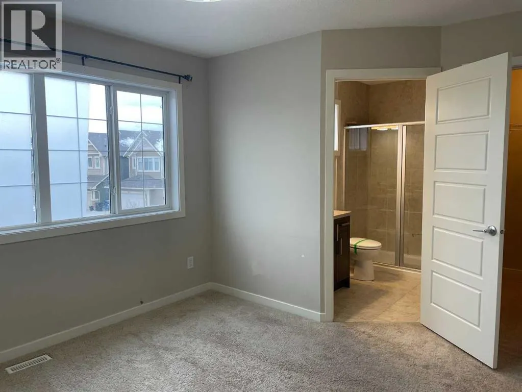222 Saddlelake Terrace NE