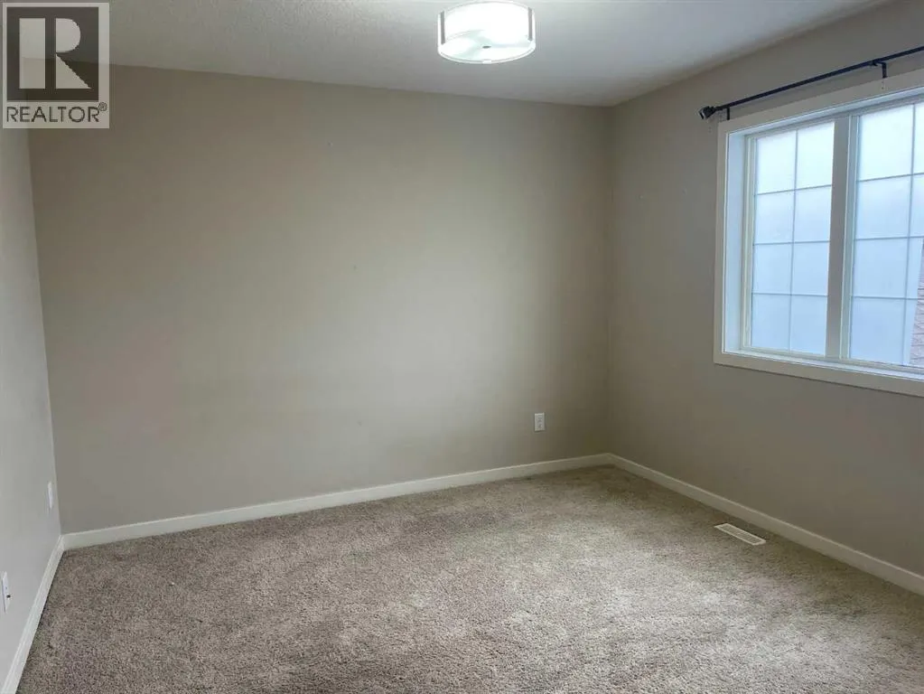 222 Saddlelake Terrace NE