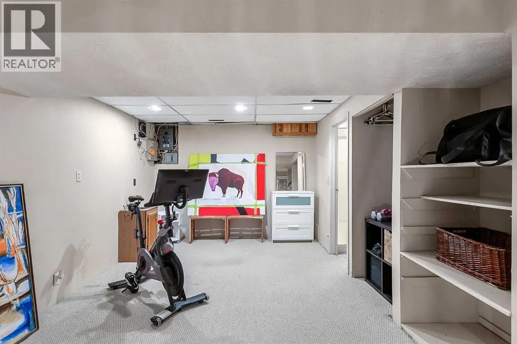 442 Brae Glen Crescent SW