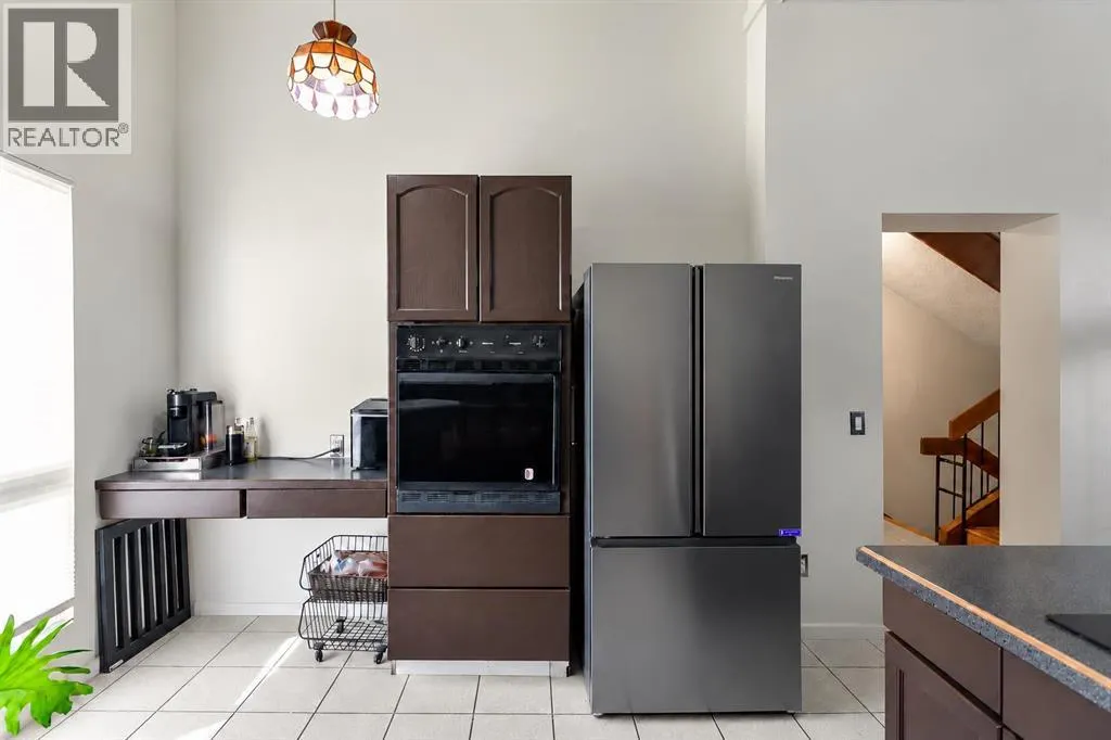 442 Brae Glen Crescent SW