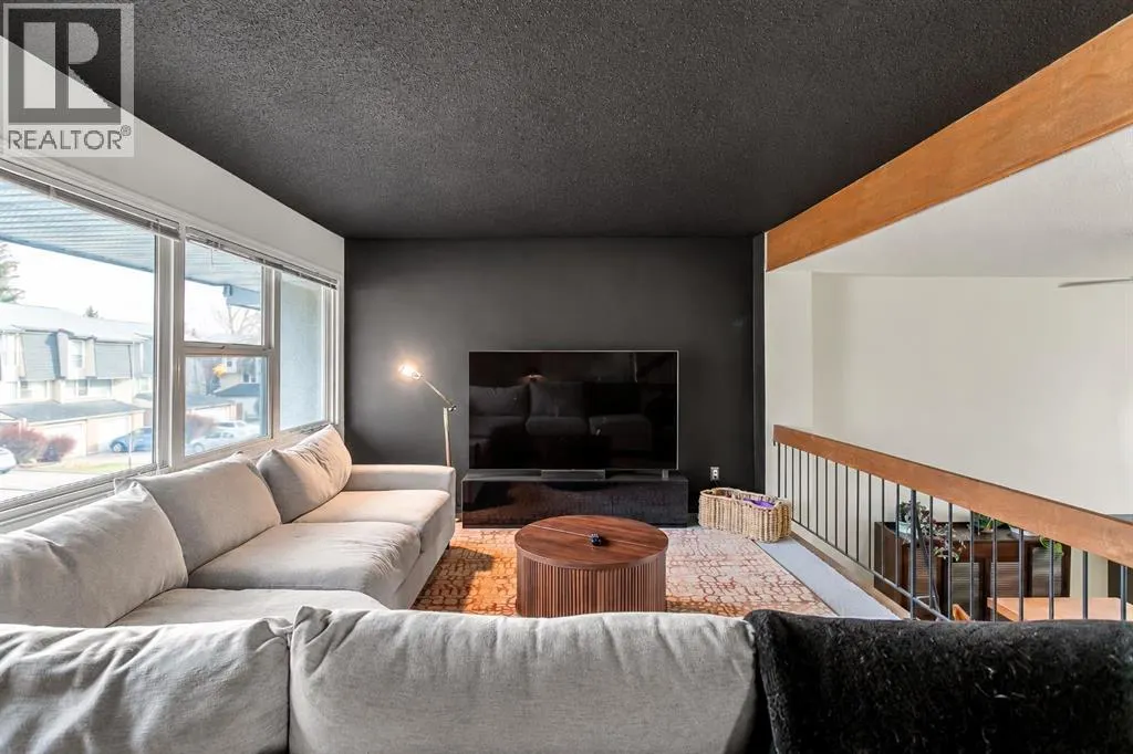 442 Brae Glen Crescent SW