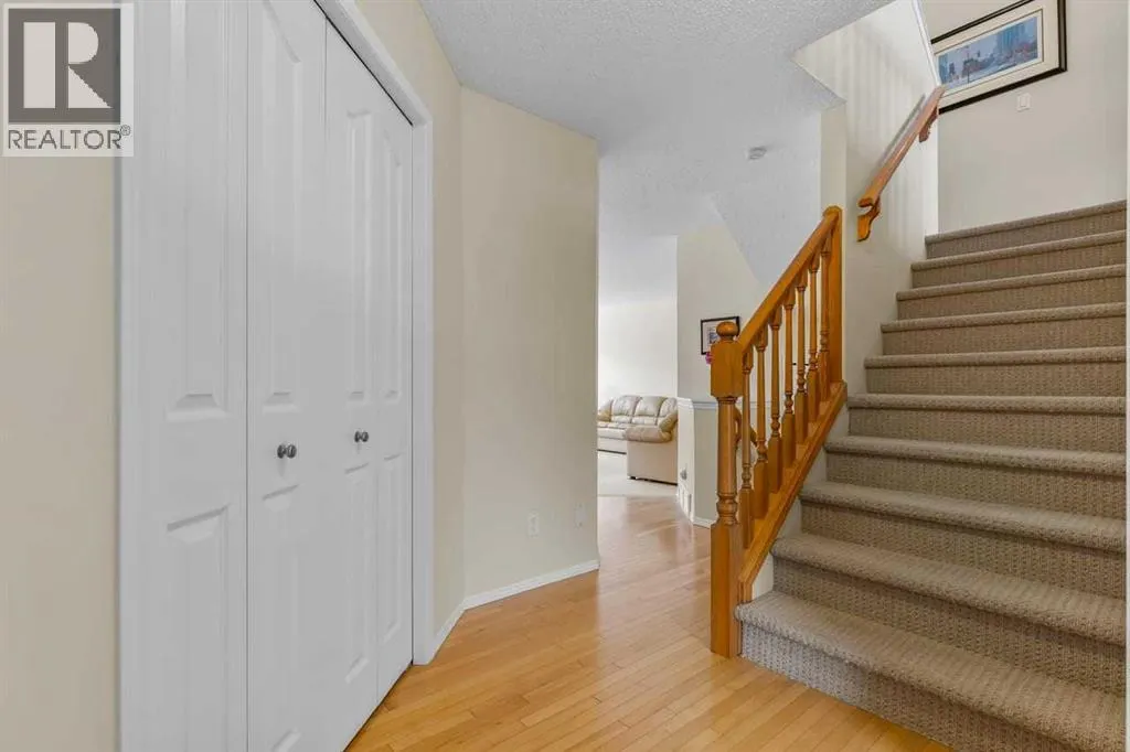 303 Springborough Way SW