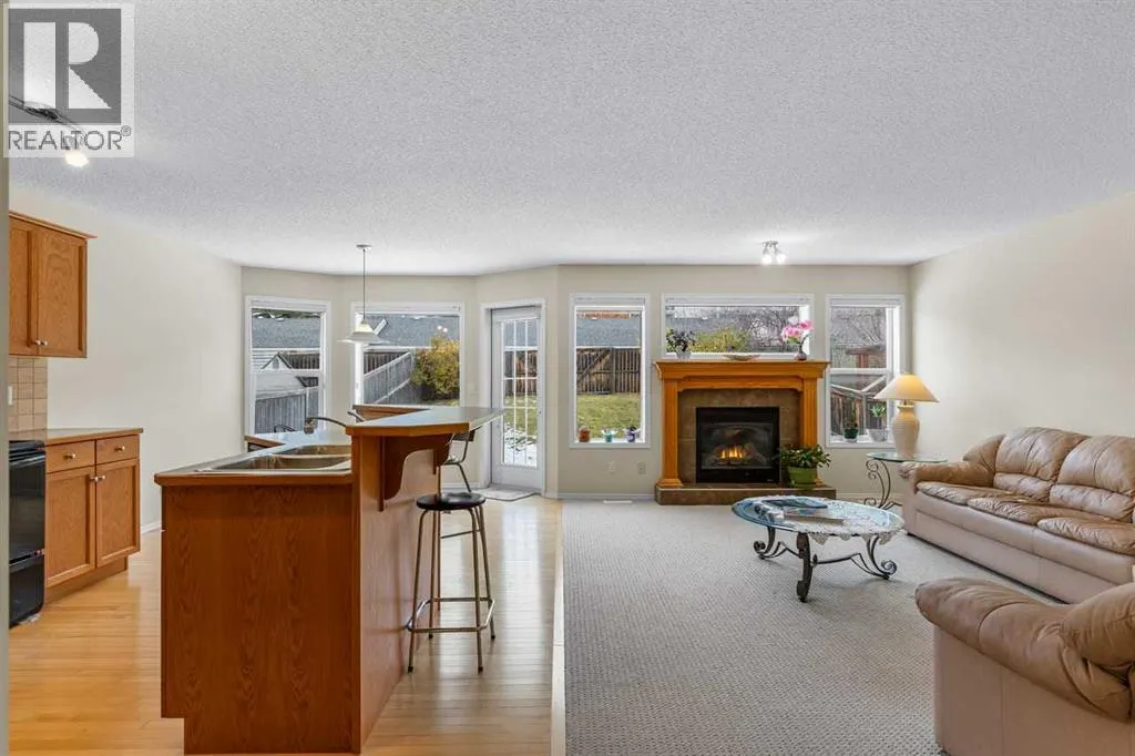 303 Springborough Way SW