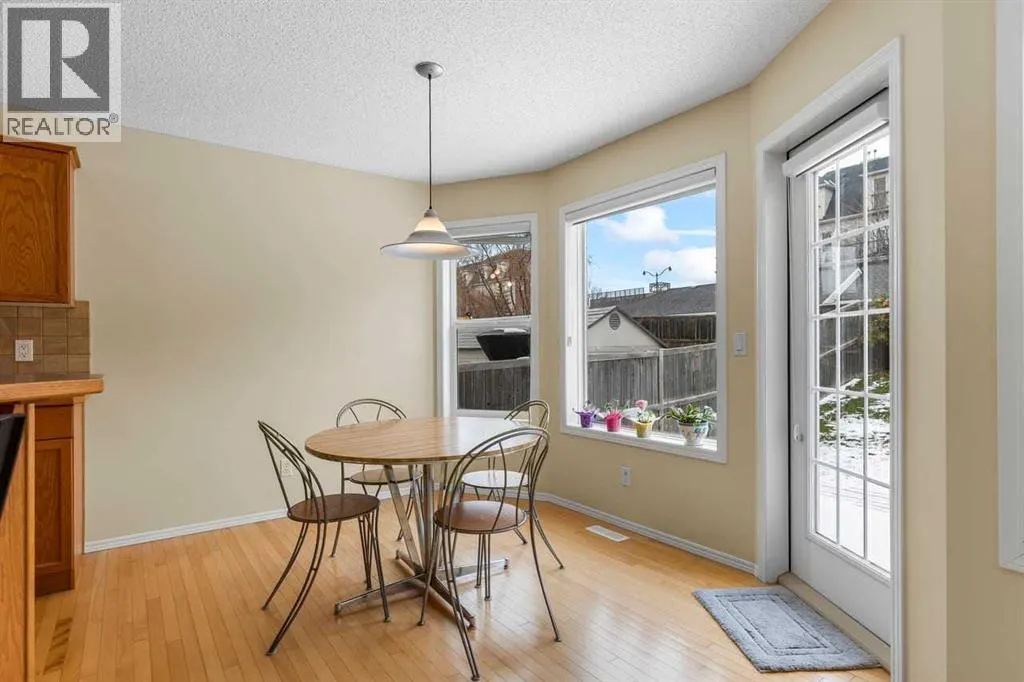 303 Springborough Way SW