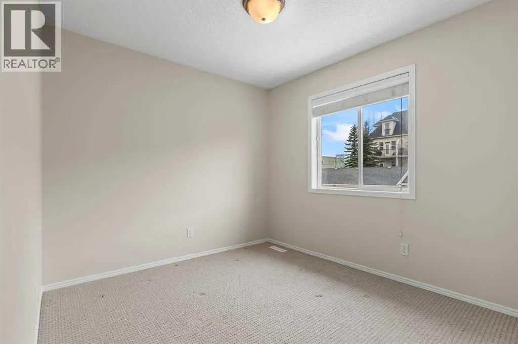 303 Springborough Way SW