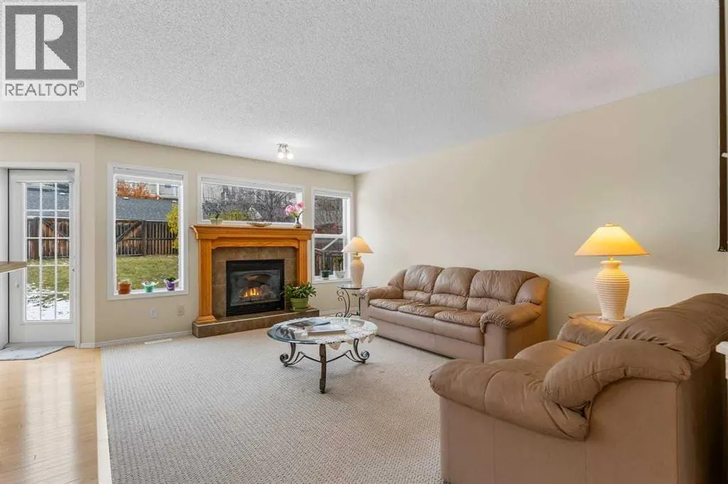 303 Springborough Way SW