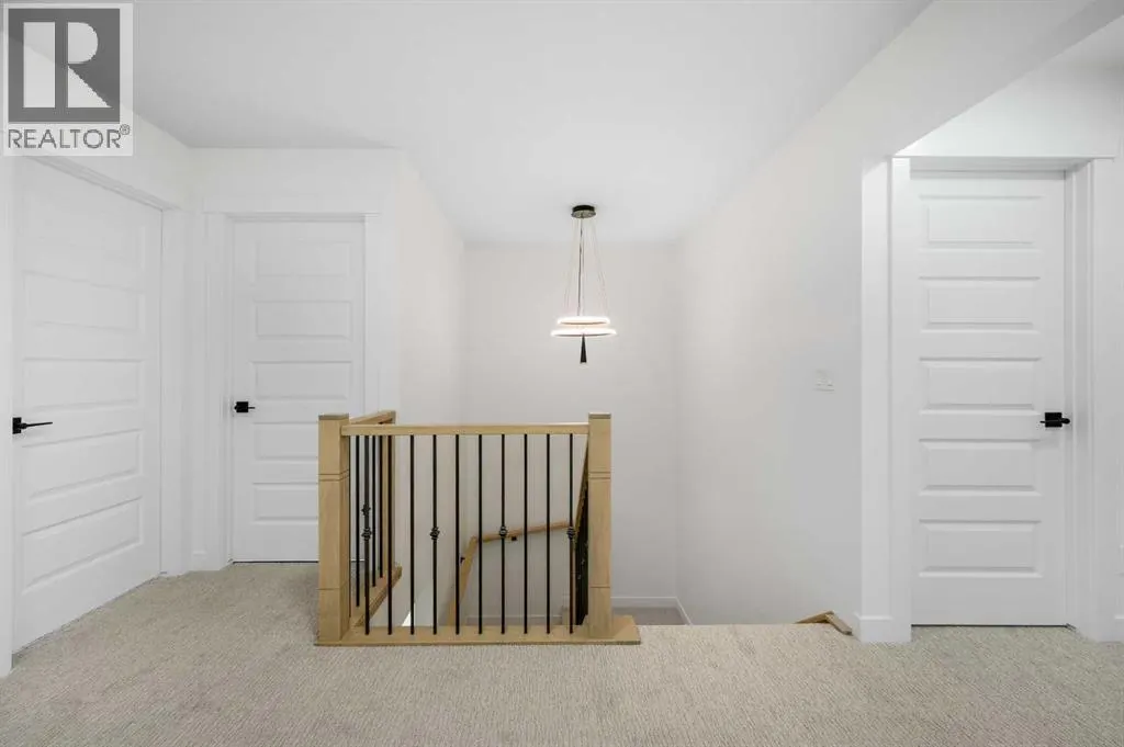 182 Lakewood Crescent