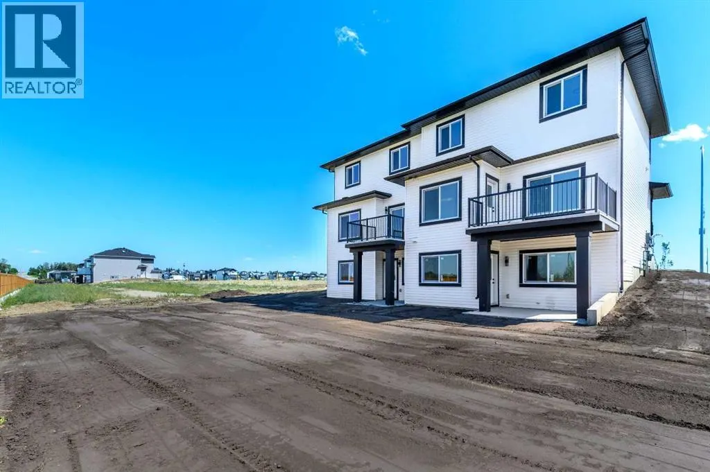 182 Lakewood Crescent