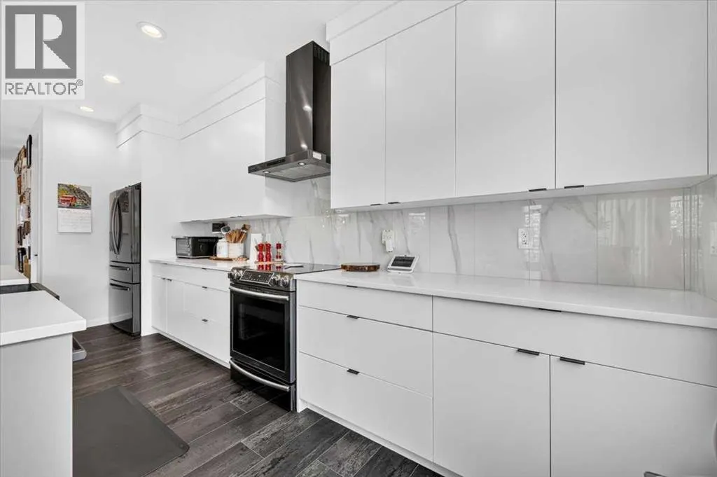 32 Cranbrook Bay SE