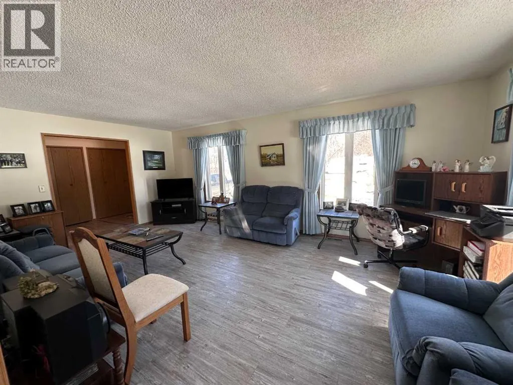 13428 Lakeland Drive