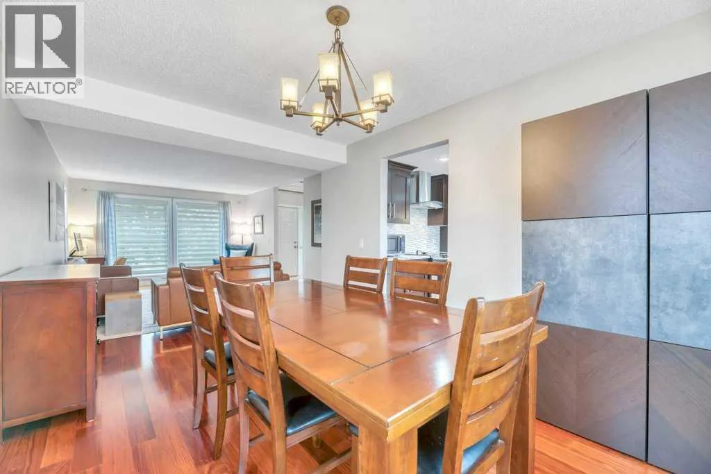 408 Woodside Road SW