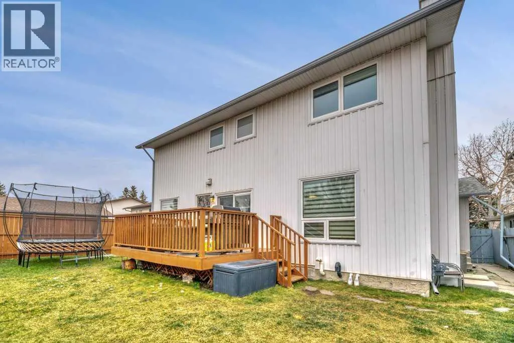 408 Woodside Road SW