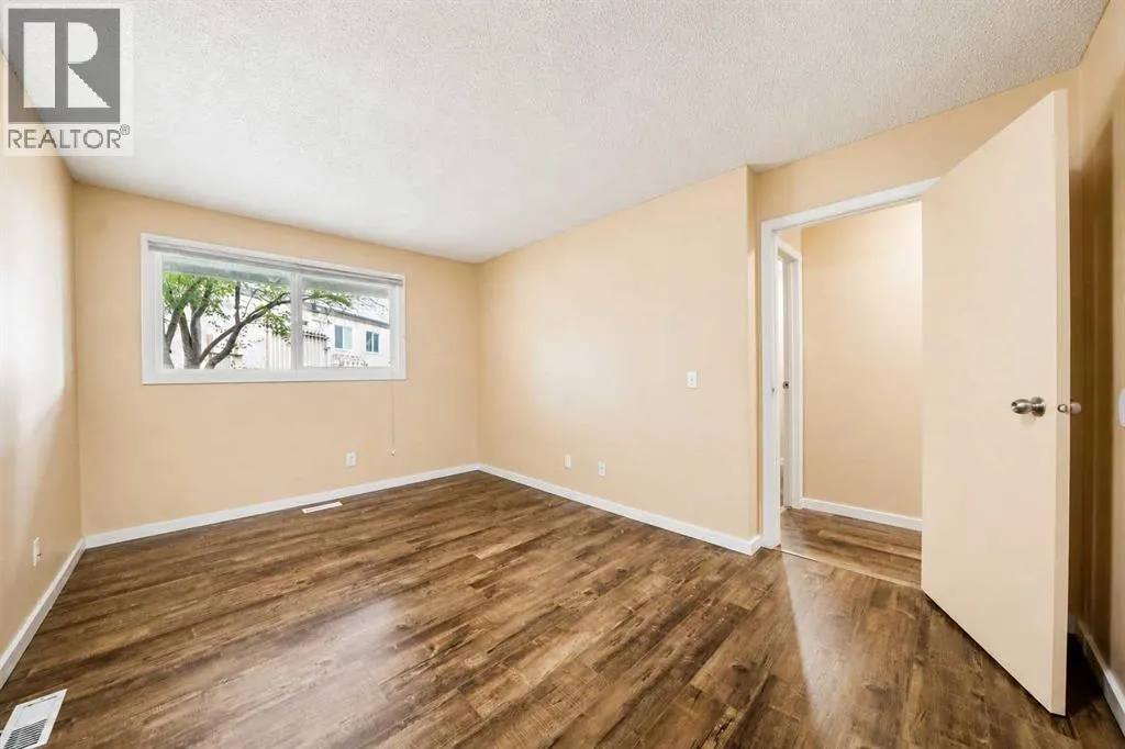 40, 3745 Fonda Way SE